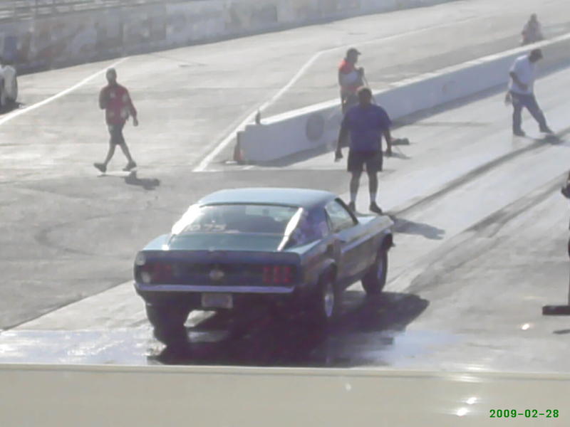 Name:  NHRA drag races 03012009 011.jpg
Views: 349
Size:  36.9 KB